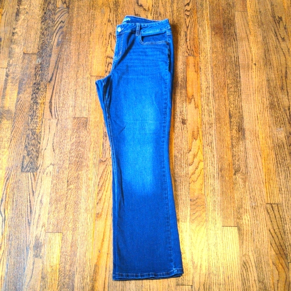 MAURICES Mid-Rise Jeans - Picture 5 of 8